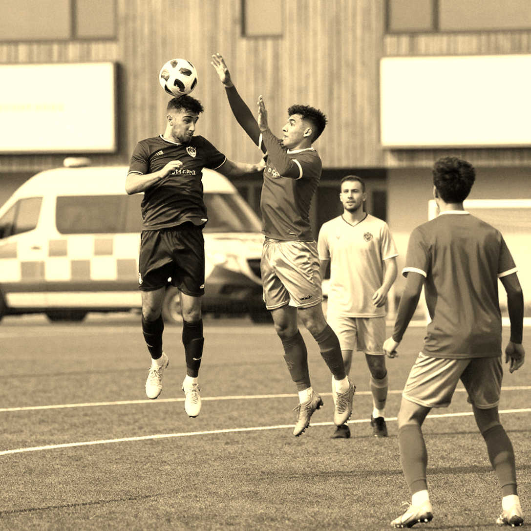 Bóng đá trẻ Việt Nam: Khi U18 học cách chạy trước khi học cách chơi