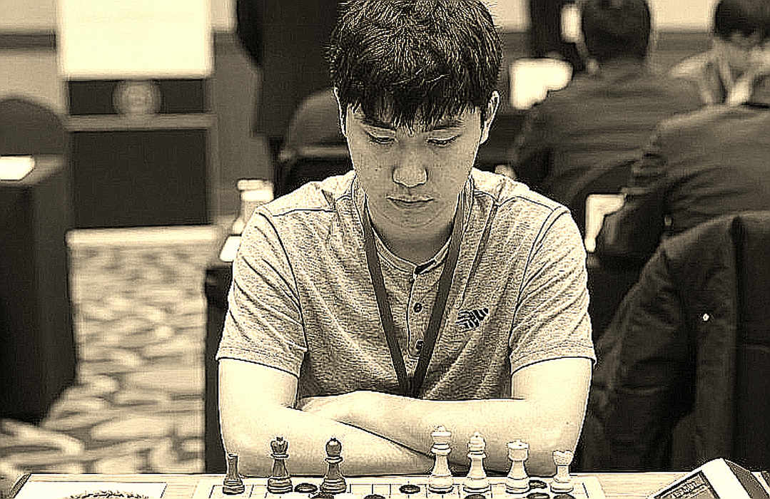 Elephant Gambit 1.e4 e5 2.Nf3 d5: Đọc lại một nước đi bất quy tắc giữa thị trường giáo trình khai cuộc