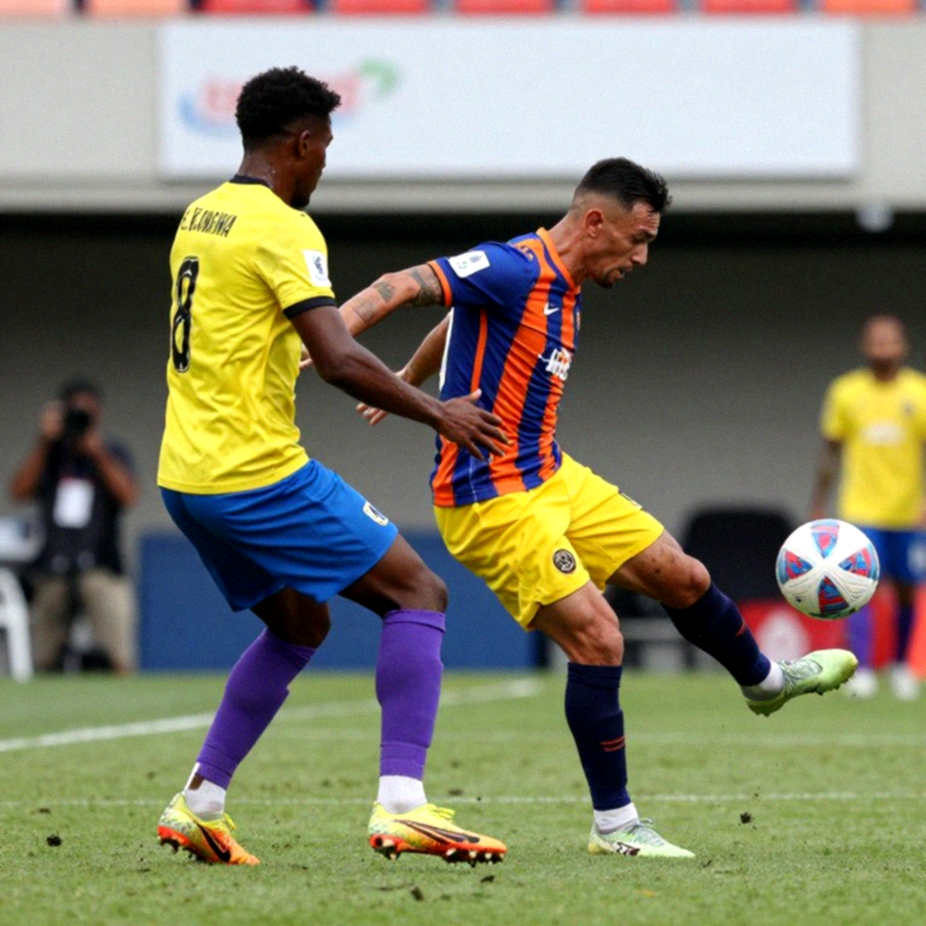 Đường ống cầu thủ Việt Nam sang J-League: đọc cấu trúc hợp đồng thay vì tin đồn