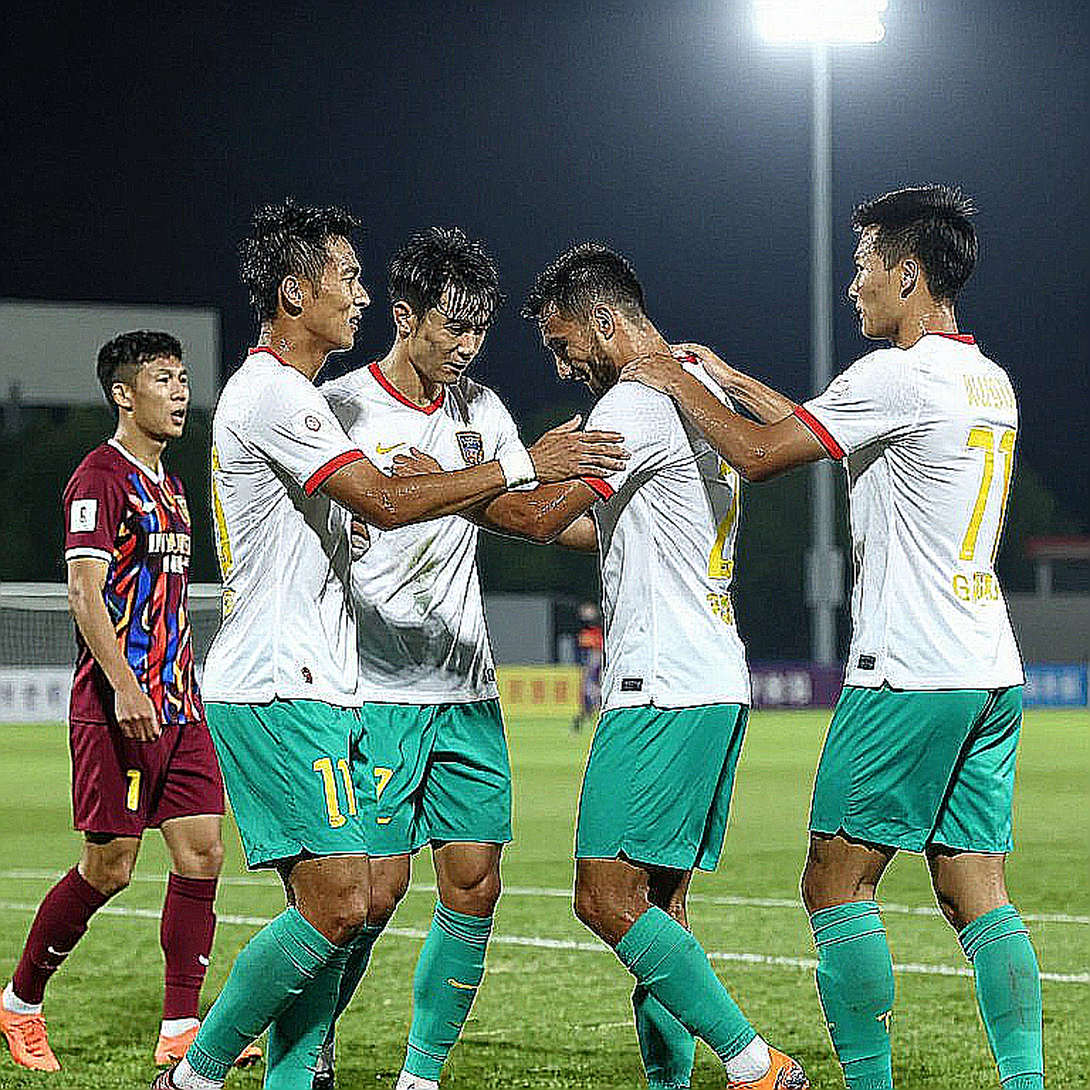 U23 Việt Nam vào tứ kết Asiad 2026: Ba trận giống hệt nhau và tiếng vọng từ hàng thủ chắp vá