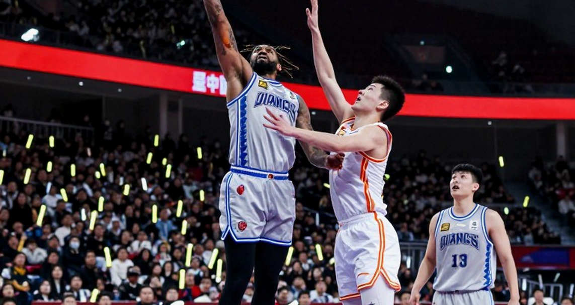 Arellano Edges Letran 82-81: One Point and the Three Misses That Decided It Arellano Edges Letran 82-81: One Point and the Three Misses That Decided It