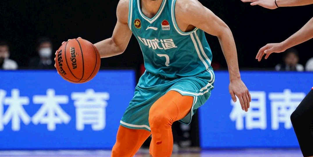 Phòng thủ khu vực tại NBA Playoffs: Khi dữ liệu thách thức trực giác Phòng thủ khu vực tại NBA Playoffs: Khi dữ liệu thách thức trực giác