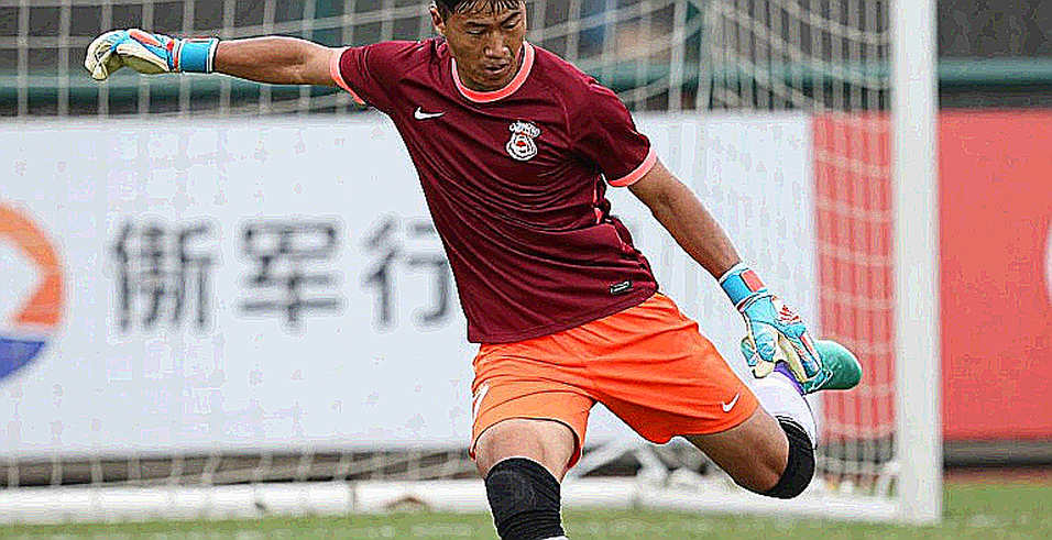 Vietnamese Football and the Silent Revolution: The Problem of Space Cannot Be Solved in a Single Glorious Night Vietnamese Football and the Silent Revolution: The Problem of Space Cannot Be Solved in a Single Glorious Night