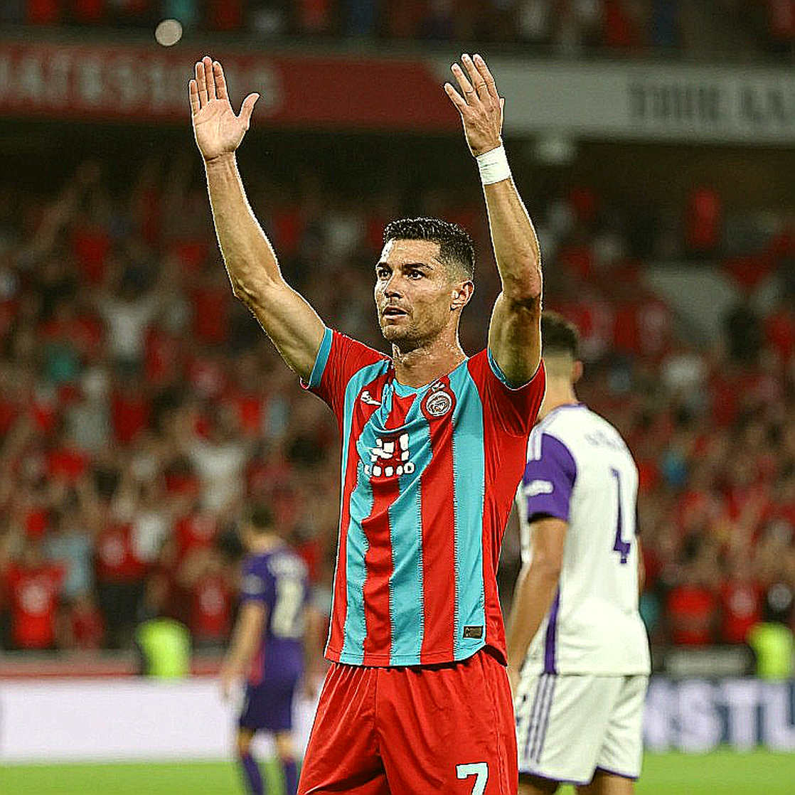 Ronaldo bị loại khỏi đội hình Bồ Đào Nha: một bản tin thiếu chứng từ và cái bẫy 'lão hóa'