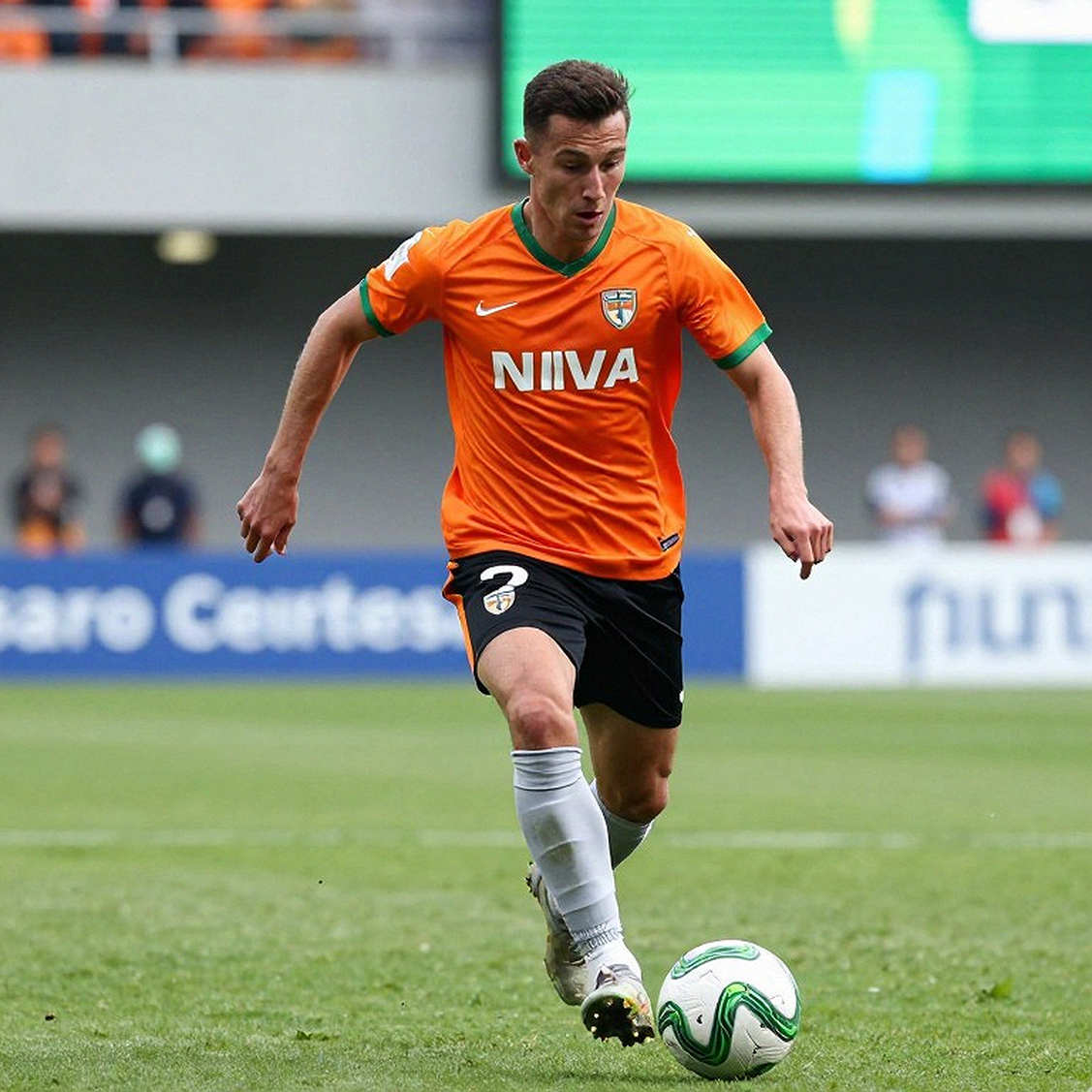 Pol Lorente, Valencia và bản hợp đồng chưa ký