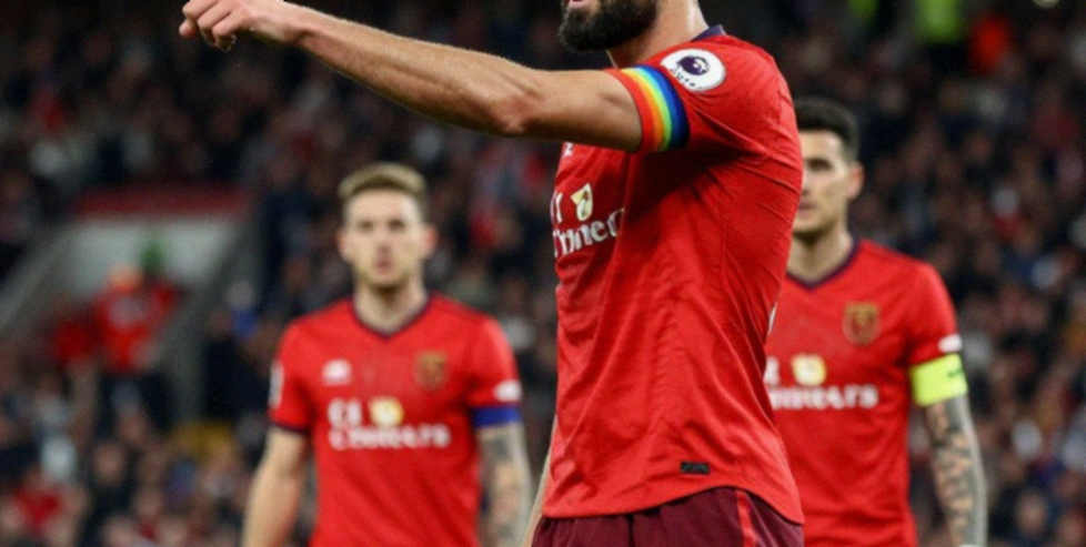 Thái Lan 2-0 Việt Nam: Khi 42% kiểm soát bóng trở thành lớp vỏ của kỷ luật thép