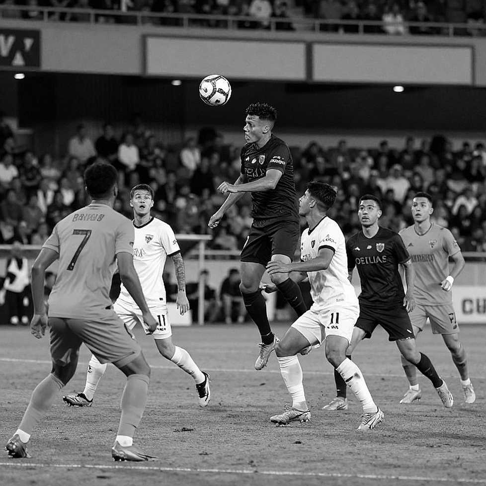 Ratcliffe, Glazer và cuộc khủng hoảng chính danh ở Manchester United