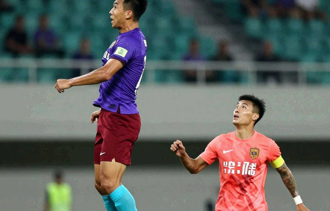 Bong bóng giá cầu thủ trẻ Ligue 1: Những bản hợp đồng chết trên bàn giấy